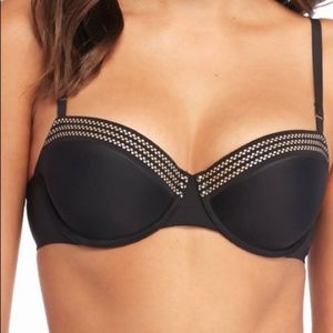 34DD (E) NWOT DKNY Skyline Balconette Bra Black